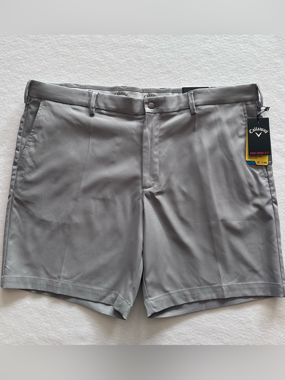 Callaway Pro Spin 3.0 Men's Flat-Front Golf Shorts in Sleet NWT size 42 UPF 50